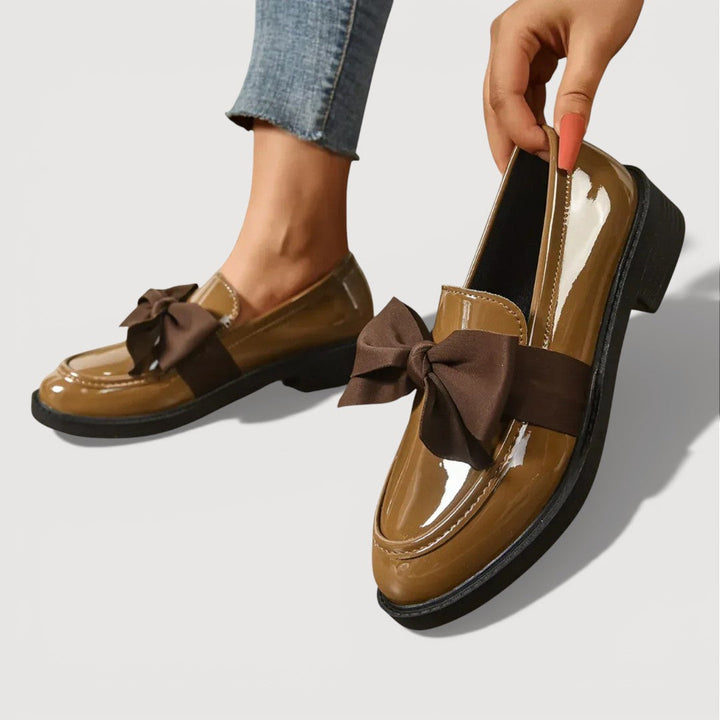 MAERYL – MOCCASINI CON DETTAGLIO FIocco