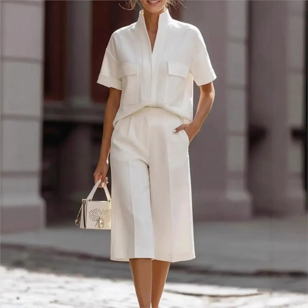Luisa | Camicia a Maniche Corte con Collo e Pantaloni Corti Casual