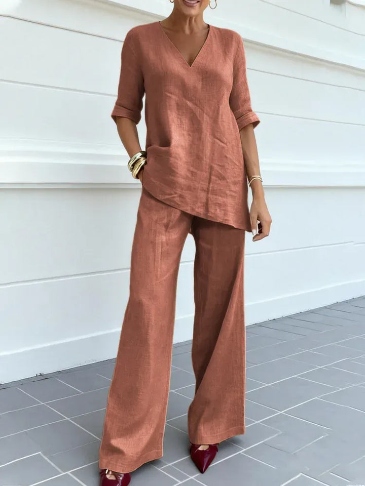 Susana | Completo di Due Pezzi con Top a Manica Corta e Pantaloni Dritti